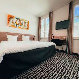 Camera con letto king size